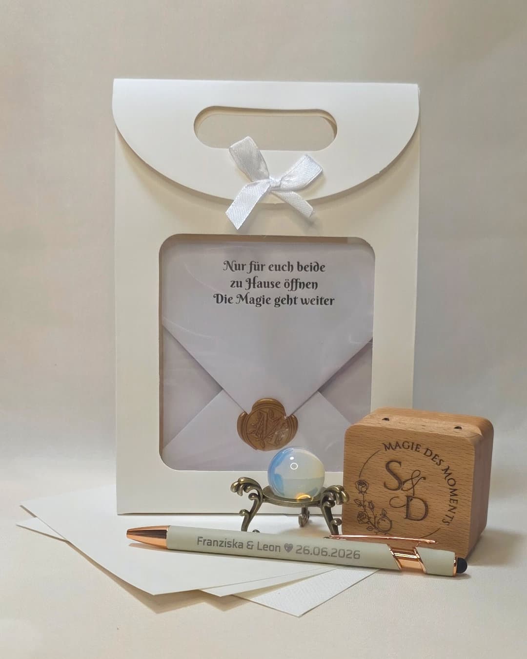 Komplettes Magie des Hochzeitsmoments Set mit Box, Murmeln, Ständer und Karten